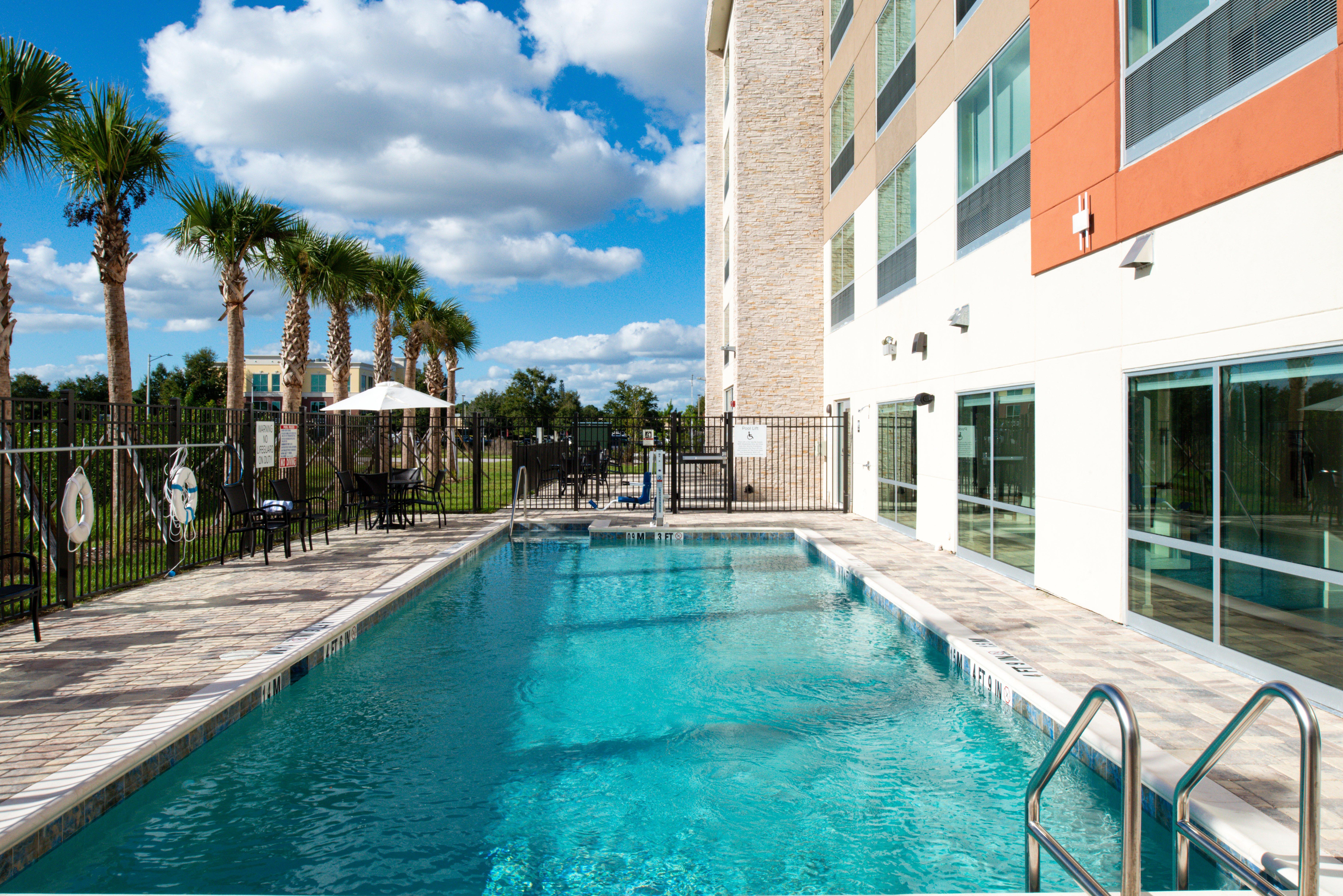 Holiday Inn Express Orlando - South Park By Ihg Williamsburg Exteriér fotografie